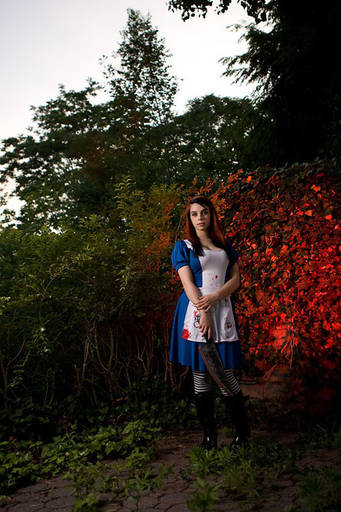 Alice: Madness Returns - Tanya Belfiore's Alice cosplay